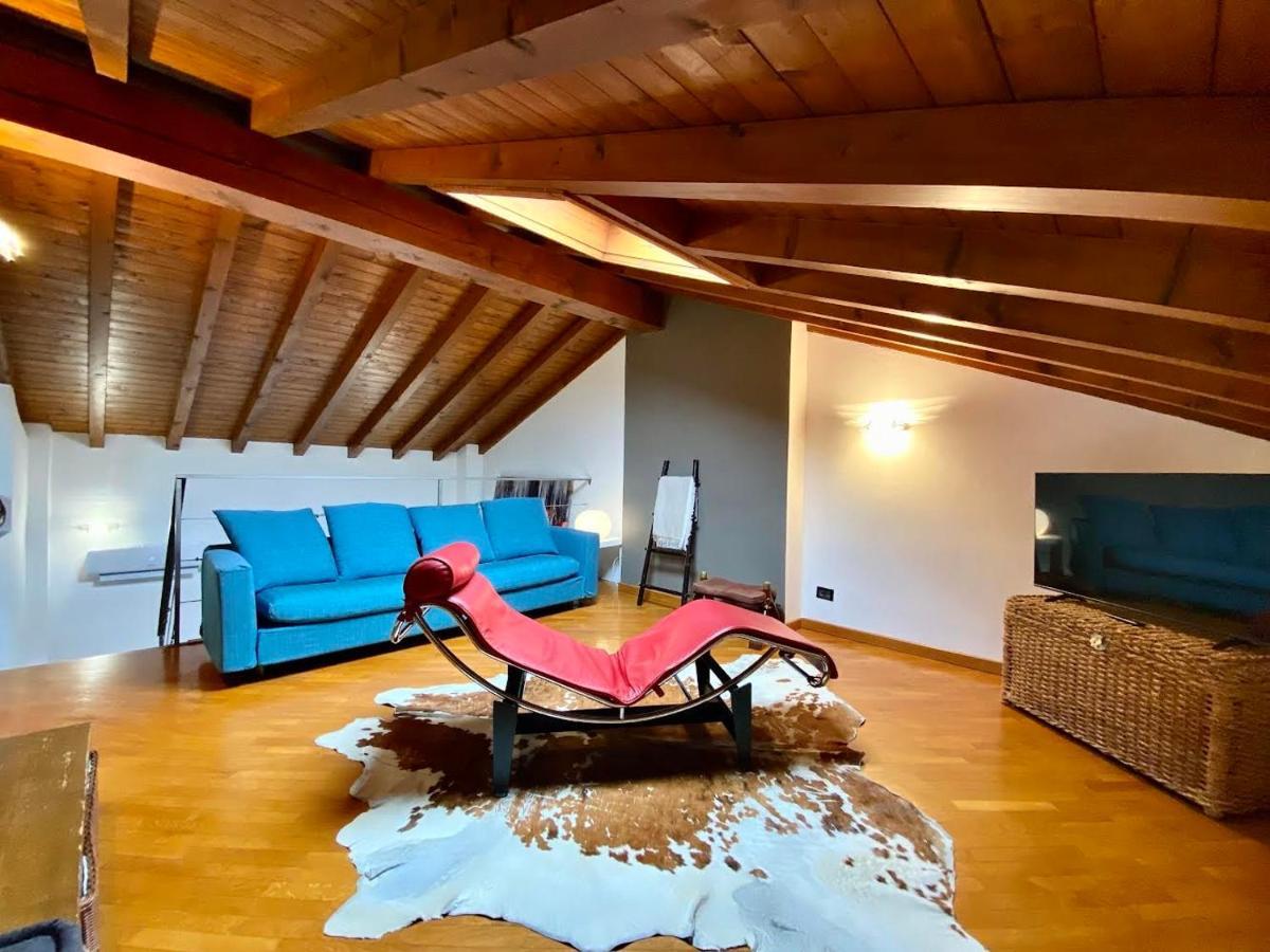 Апартаменти Piccolo Rifugio Con Parcheggio Privato Gratuito Бергамо Екстер'єр фото